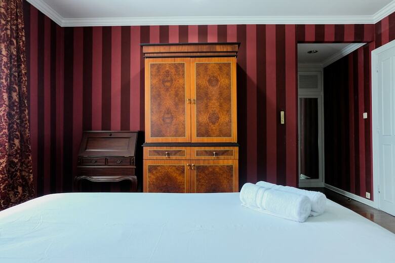 Spacious 2br Park Royale Apartment