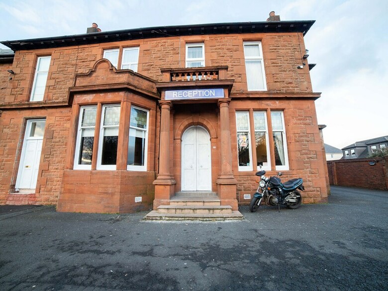 Douglas Hotel