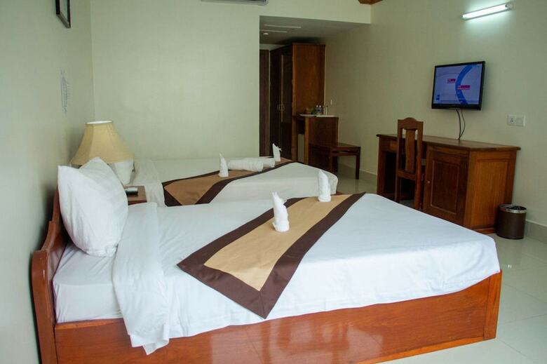 Pursat Riverside Hotel And Spa