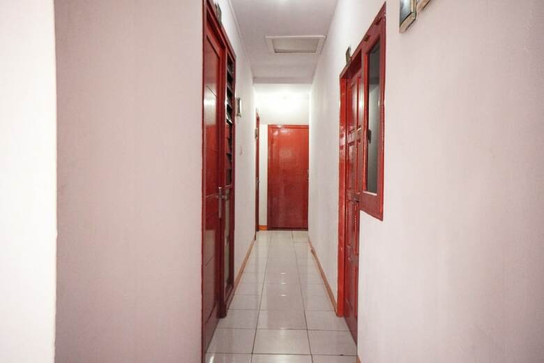 Hotel Reddoorz Near Palembang Square Mall 2