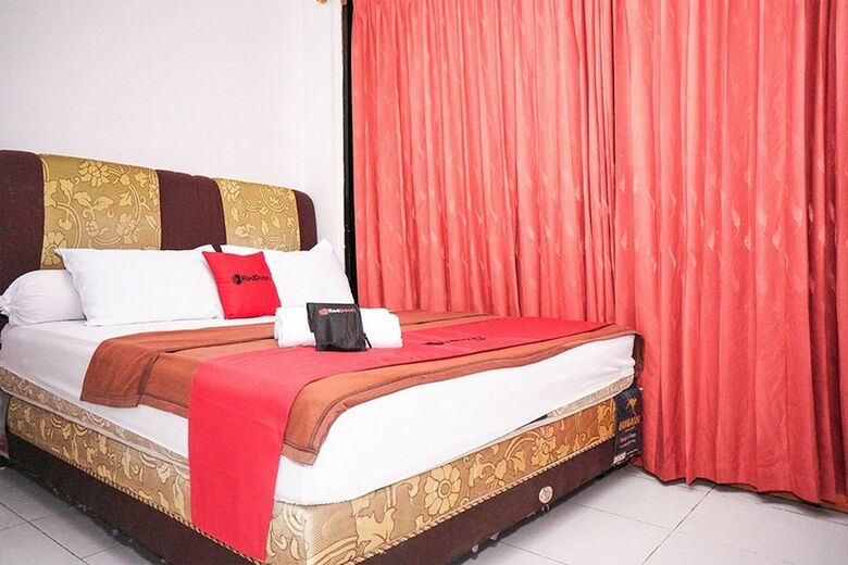 Hotel Reddoorz Near Palembang Square Mall 2