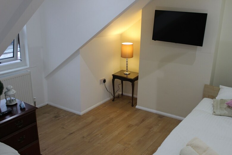 Advo Aparts Guest Hotel Leeds