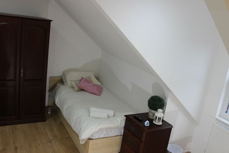 Advo Aparts Guest Hotel Leeds