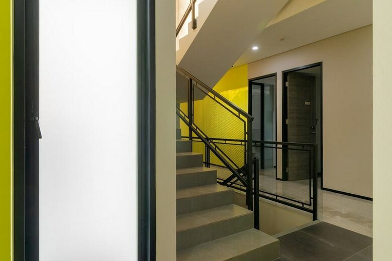 Hostal Reddoorz Plus Near Senayan City