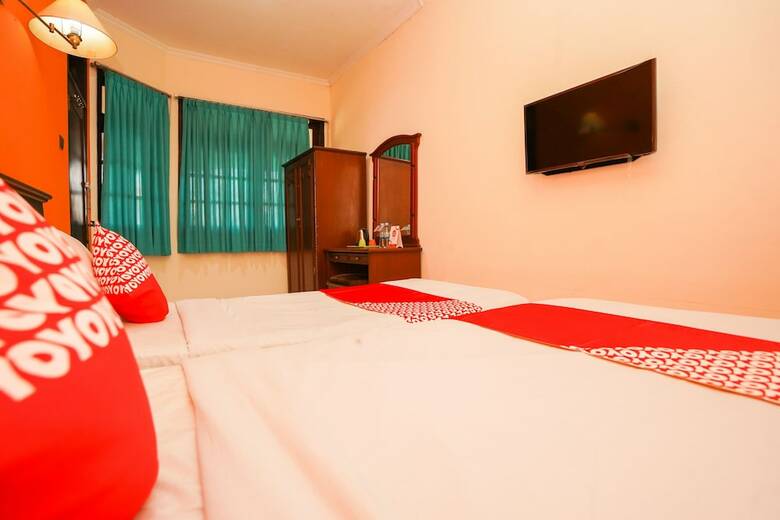 Hostal Oyo 1225 Hotel Dibino