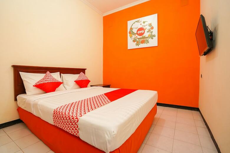 Hostal Oyo 1225 Hotel Dibino