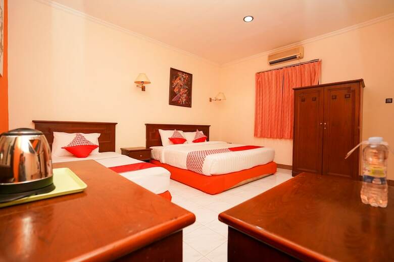 Hostal Oyo 1225 Hotel Dibino