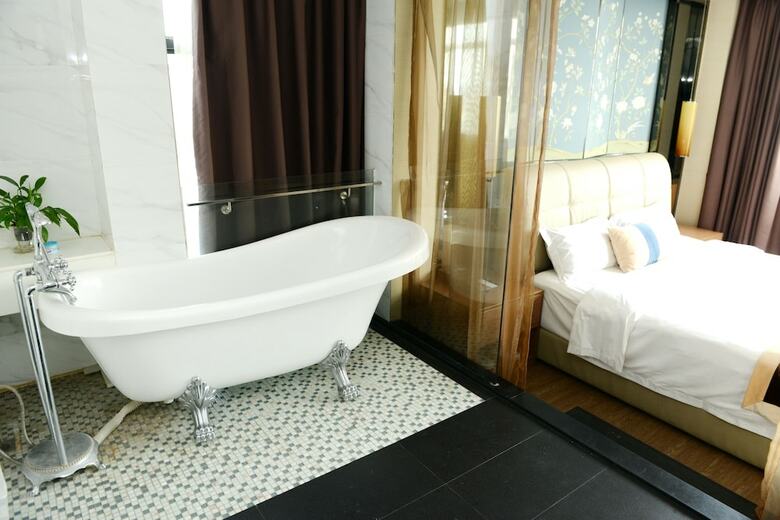 Guangzhou Joyous Seasons Hotel