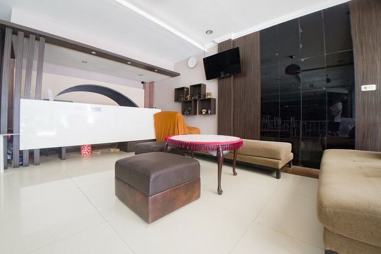 Hotel Reddoorz @ Boulevard Panakkukang Mas
