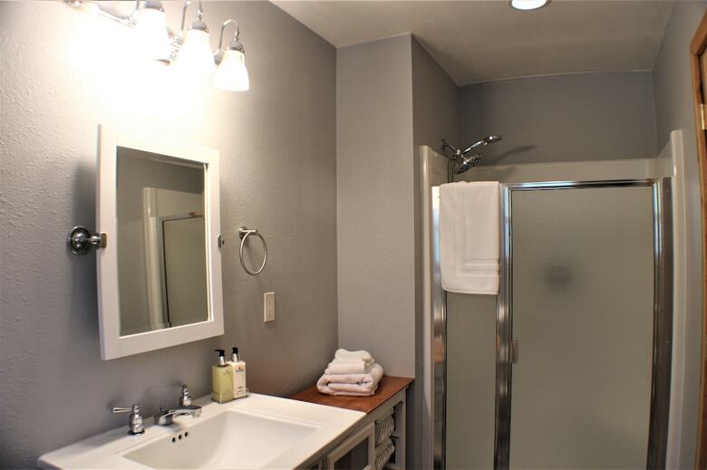 Bed & Breakfast River Road Venue & Lodging