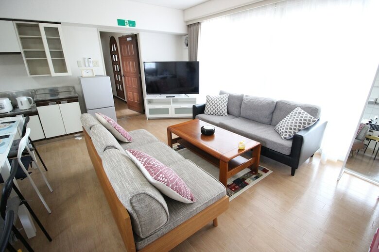Apartamentos Noah's Ark Midoribashi