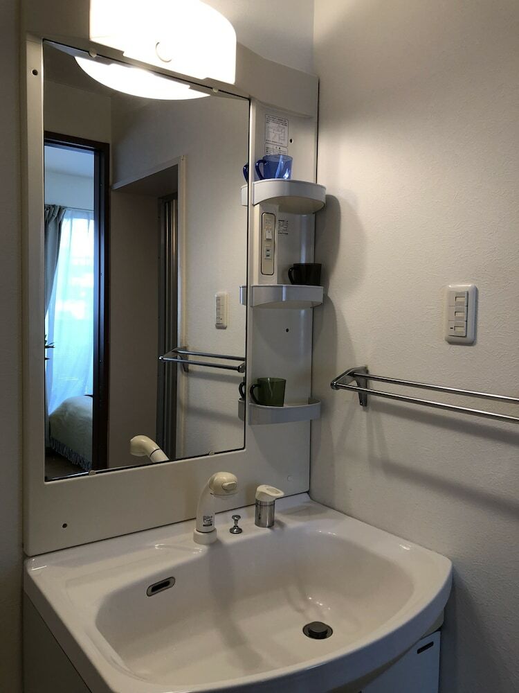 Apartamentos Alphabed Takamatsu Station