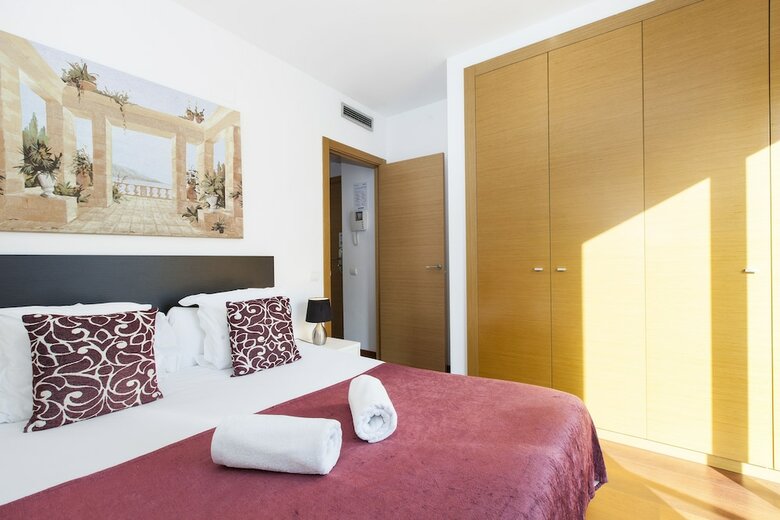 Apartamentos Sleep Universitat By Stay