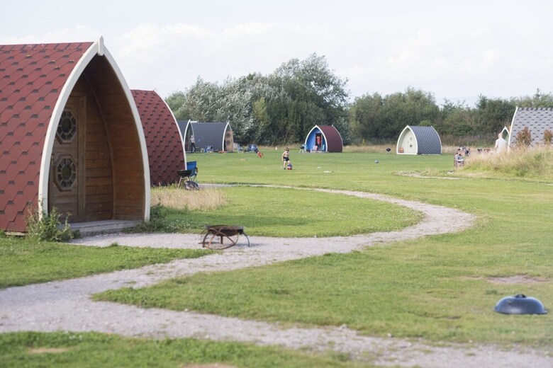 Cabana Camping Pod Near Lake - Campsite.