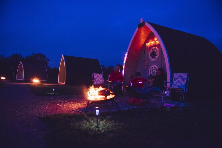 Cabana Camping Pod Near Lake - Campsite.