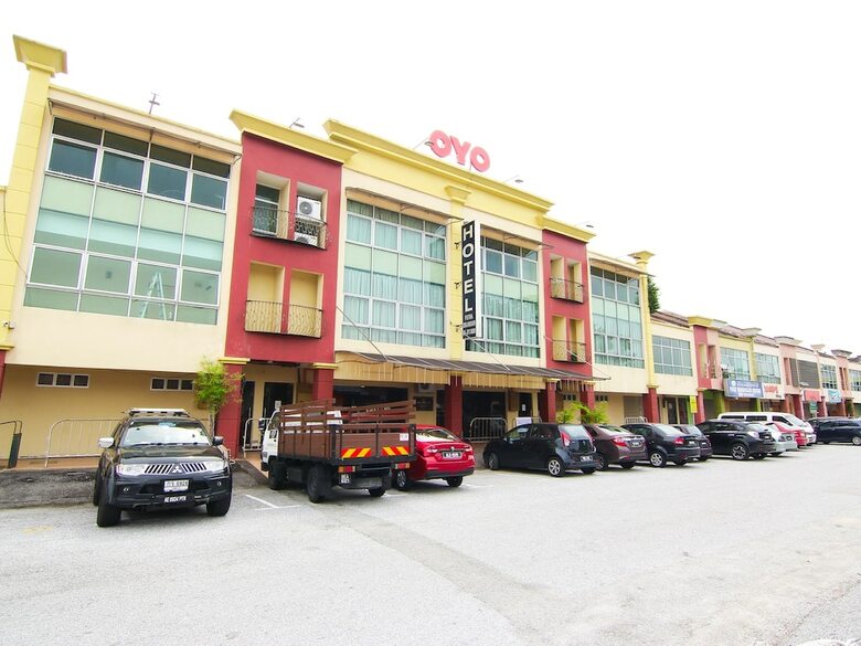 Oyo 11343 Hotel Putra Iskandar
