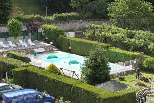 Hotel Les Portes Du Cantal