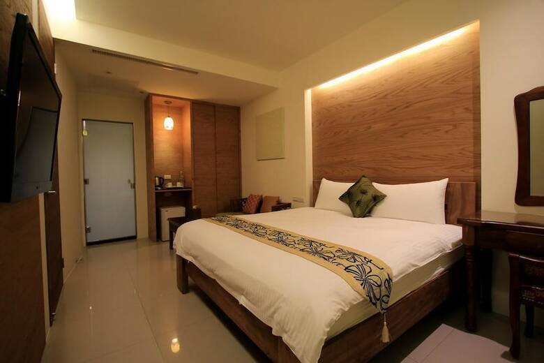Hotel 572 Happy House