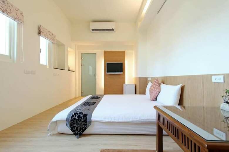 Hotel 572 Happy House