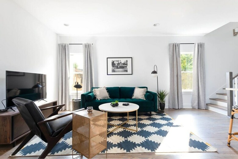 Two Vibrant Homes Minutes To Germantown