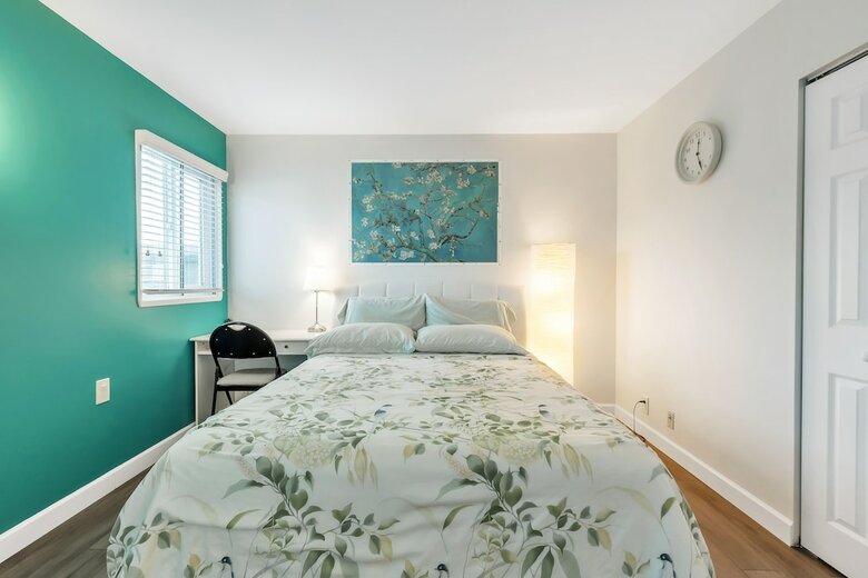 3 Bd Home Aberdeen Center Elevate Rooms