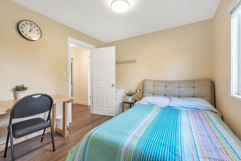 3 Bd Home Aberdeen Center Elevate Rooms