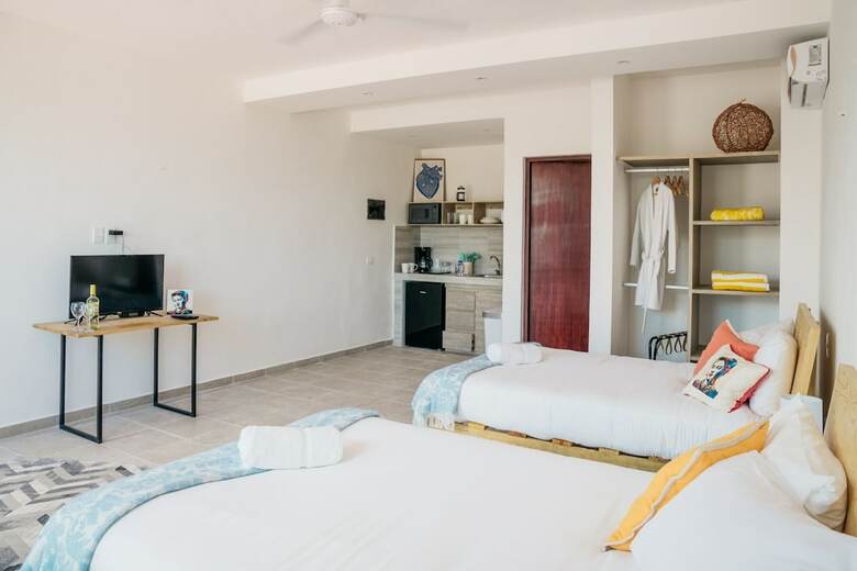 Hotel Dewl Studios & Residences - The Kahlo