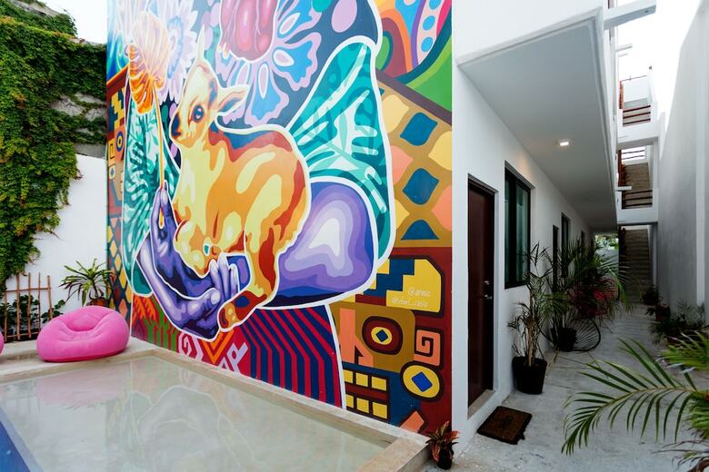 Hotel Dewl Studios & Residences - The Kahlo