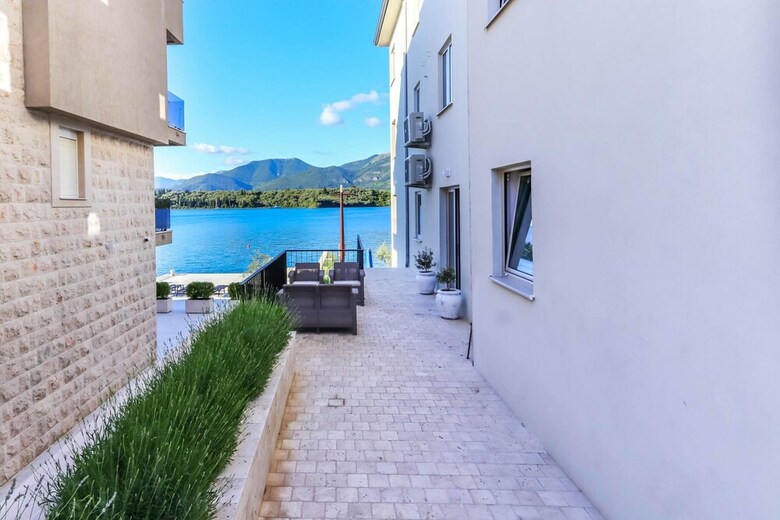 Aparthotel Apartments Maestral