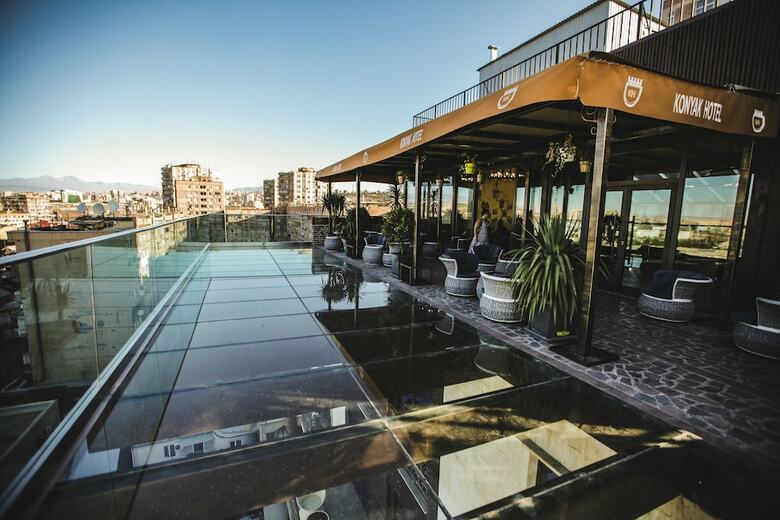 Konyak Hotel