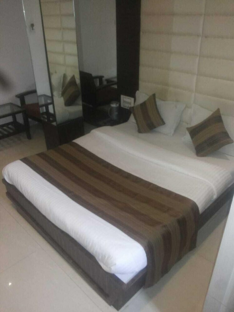 Hostal Hotel Navi Mumbai