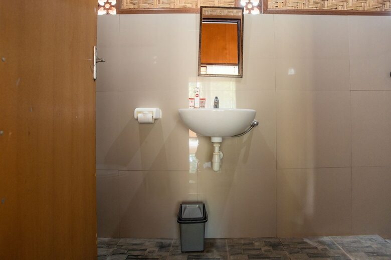 Hostal Oyo 1198 Kulkul Bungalow