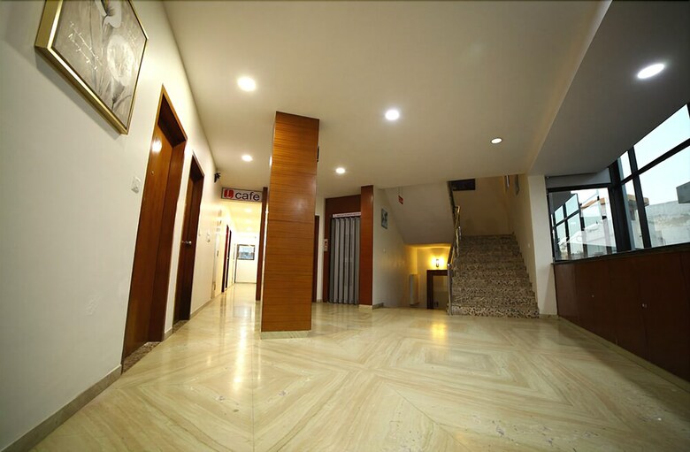 Hotel Lords Eco Inn, Gandhidham