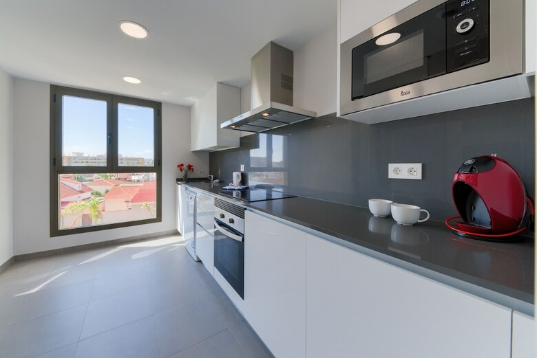 Apartamentos Holidays2 Malaga Ciza�a
