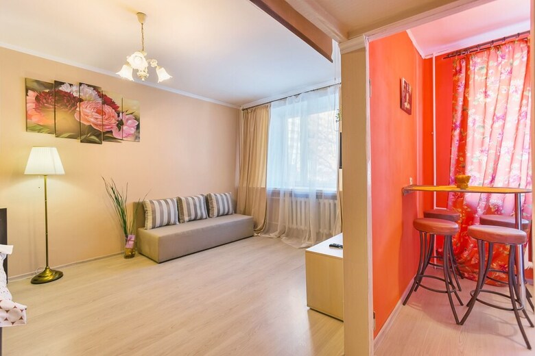 Apartment On Komsomolsky Prospekt 34