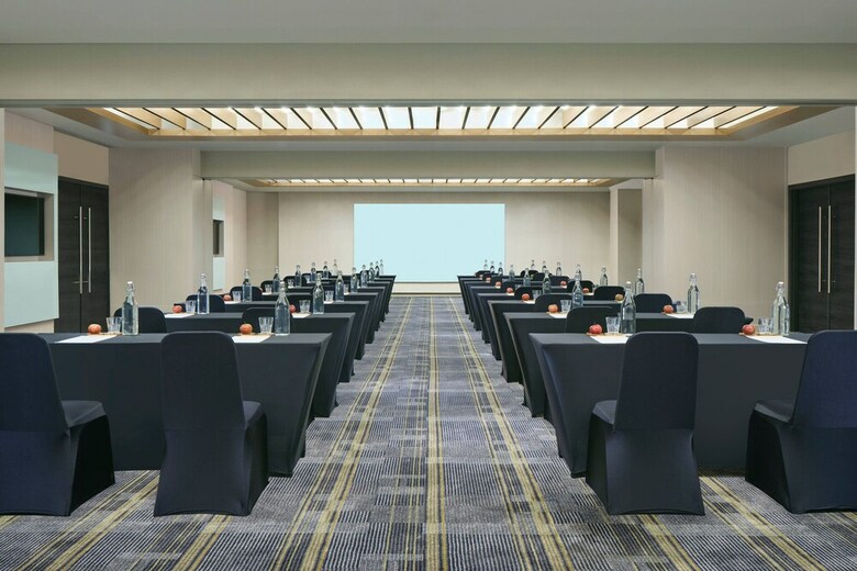 Hotel Fairfield By Marriott Bali Kuta Sunset Road