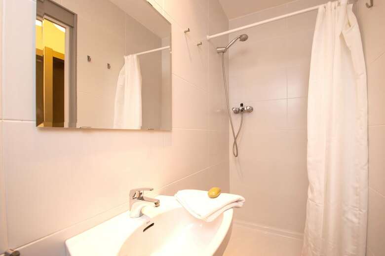 Rentbcn Gaudi Apartments