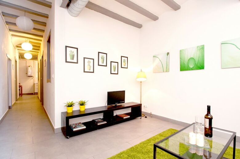 Rentbcn Gaudi Apartments