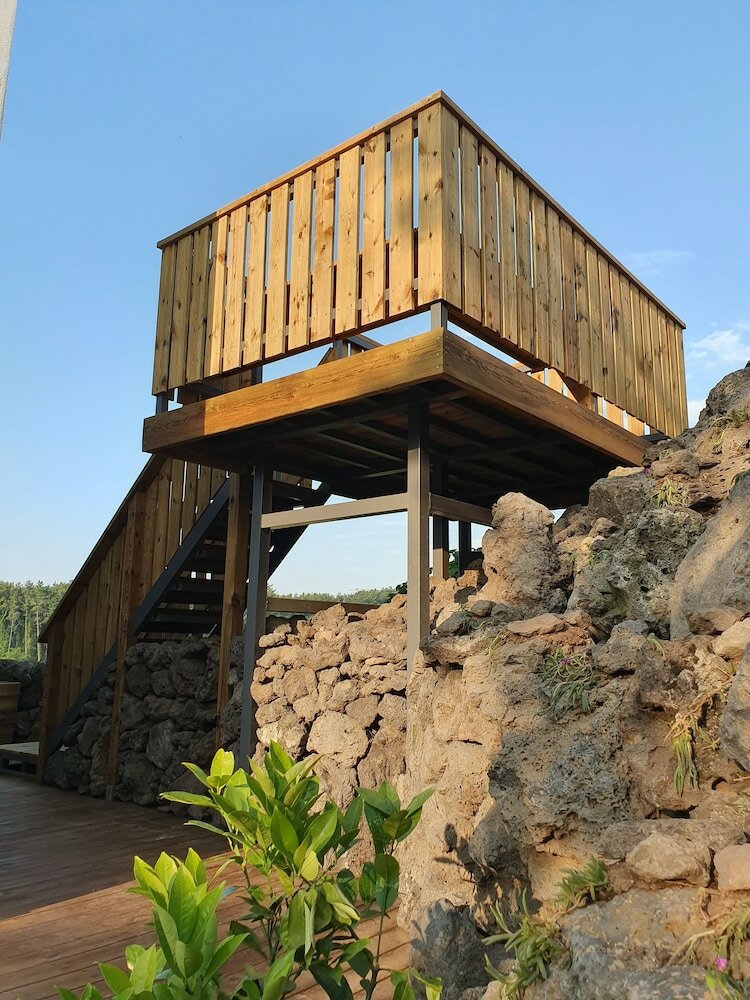 Hotel Bombom Guesthouse
