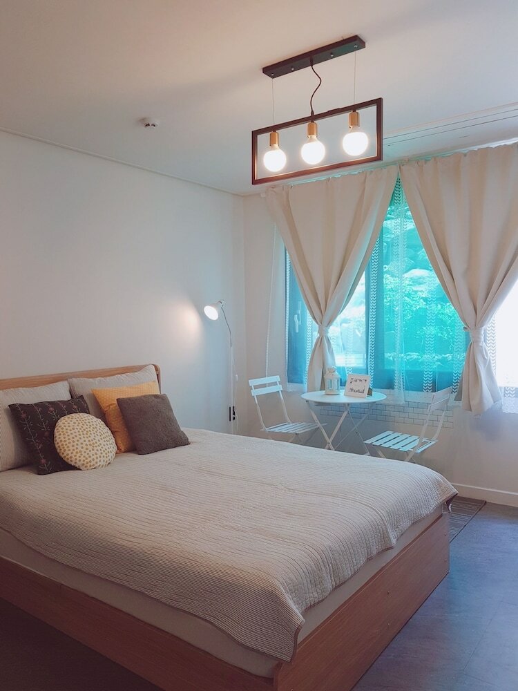 Hotel Bombom Guesthouse
