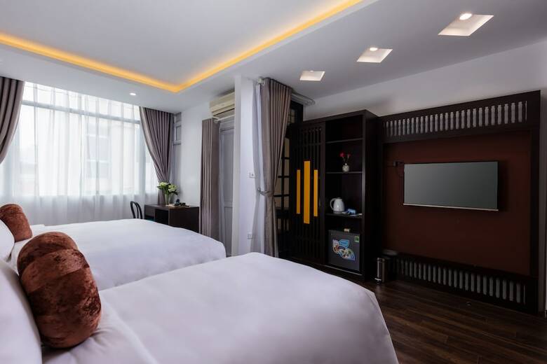Hanoi Lullaby Hotel & Travel