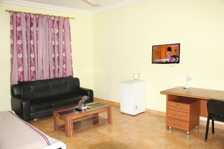 Gorsben Royal Lodge Hotel
