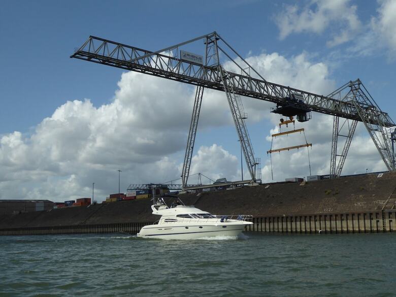 Rhein Yacht Lexa