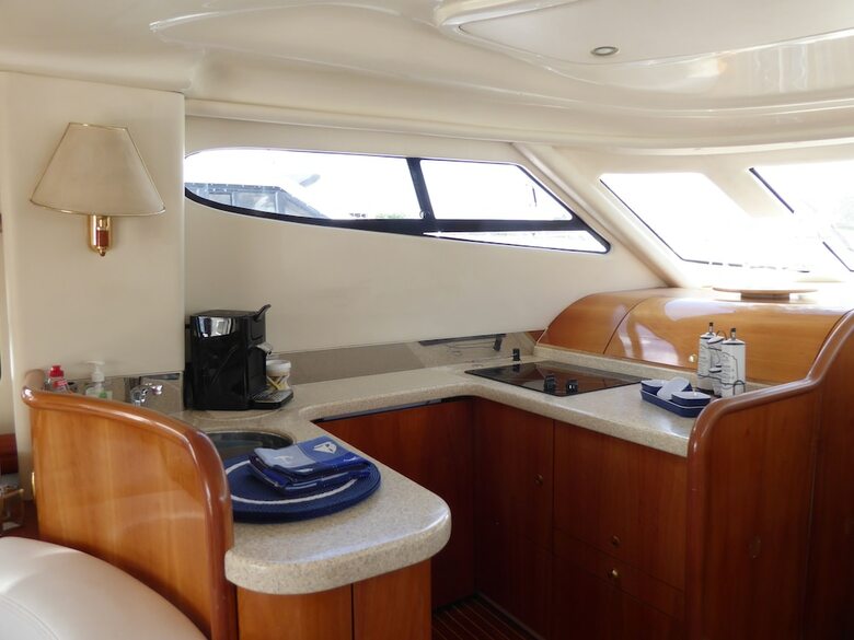 Rhein Yacht Lexa