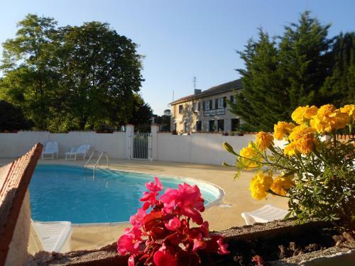 Bed & Breakfast Logis De La Garenne