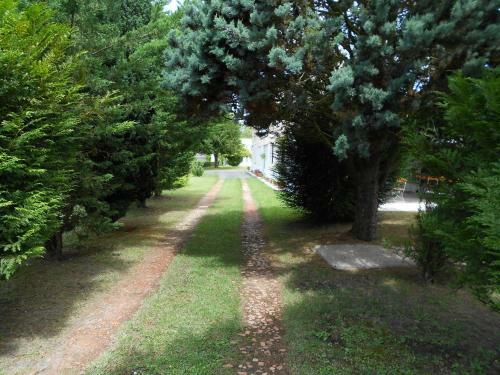 Bed & Breakfast Logis De La Garenne