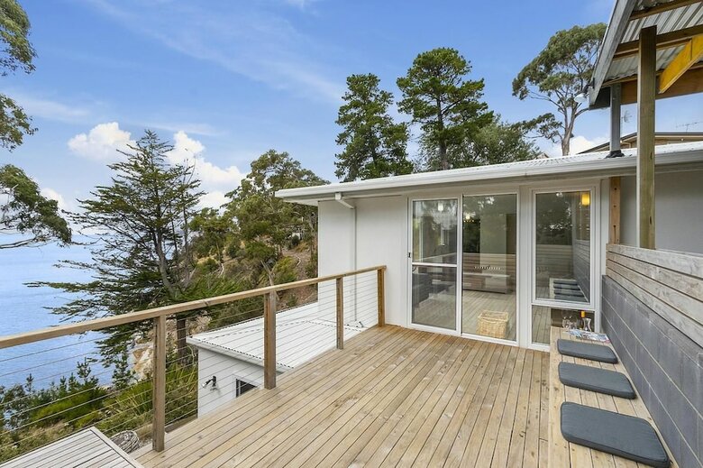 Hidden Bay - 5 Br Luxury Waterfront