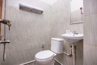 Hostal Oyo 1226 Al Abror Homestay
