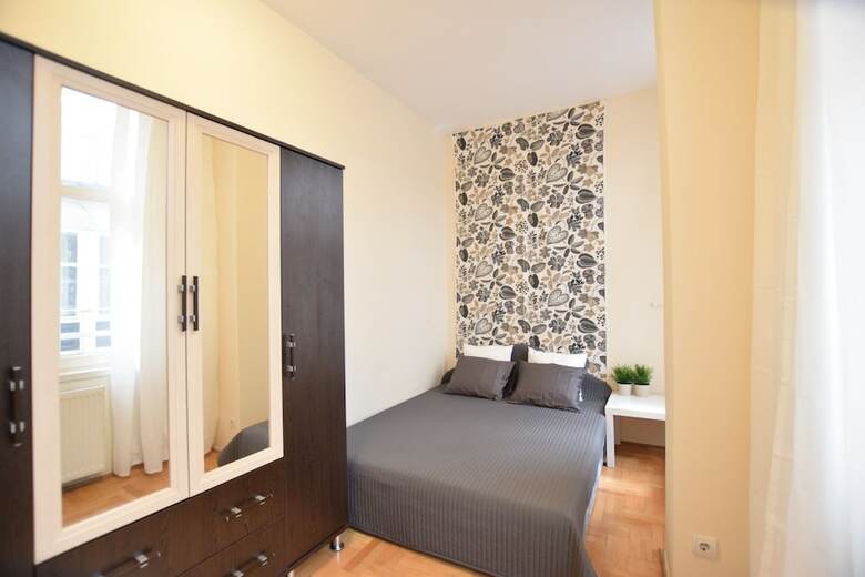Budget Apartment By Hi5 - Feh�rhaj�