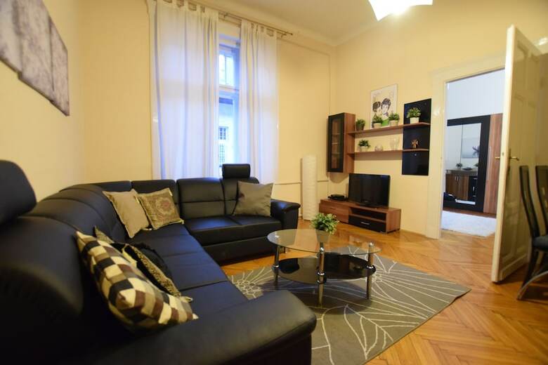 Budget Apartment By Hi5 - Feh�rhaj�